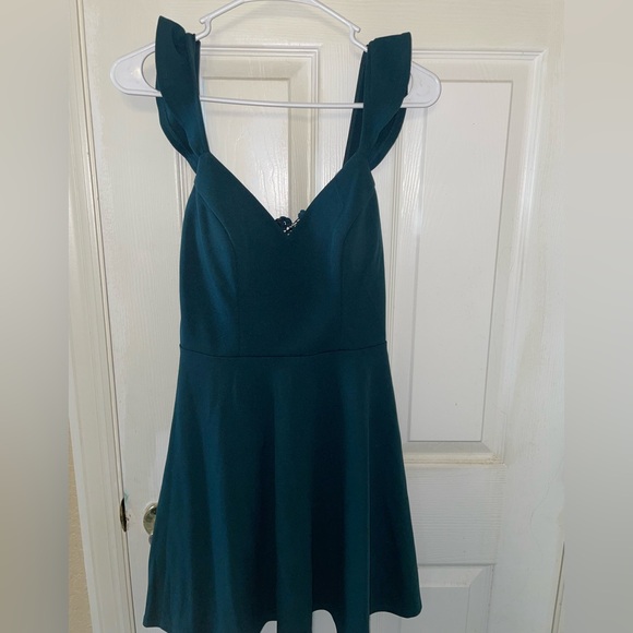 City Vibe Dresses & Skirts - City Vibe Lace Dress